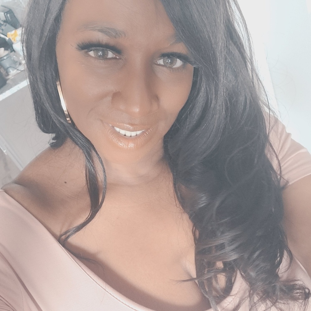 Meet your Posher, Jeanine